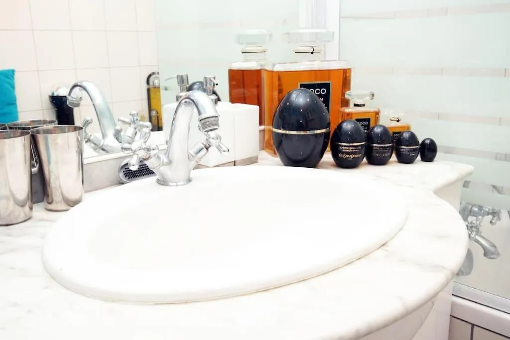Exotic Loft In Montmartre + Terrace ! Apartament *