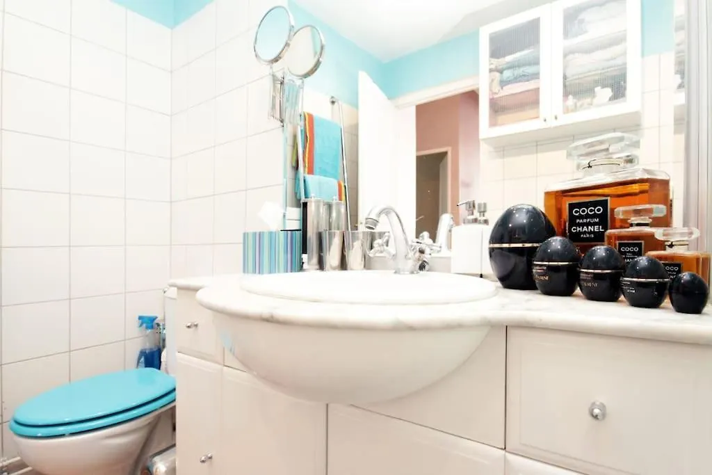 Exotic Loft In Montmartre + Terrace ! * Paris