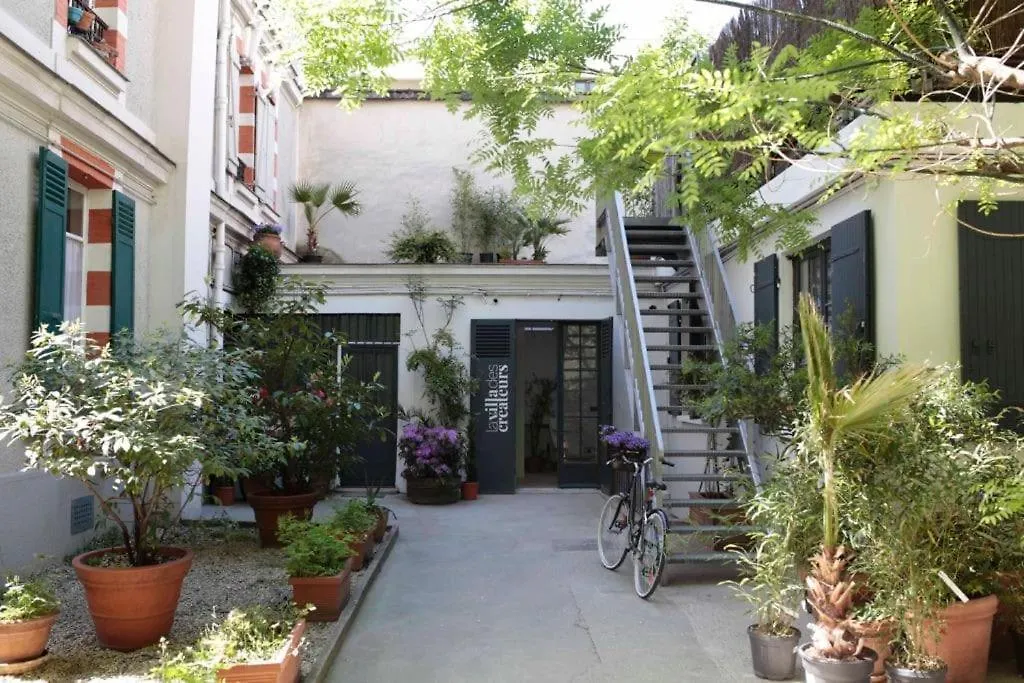 Exotic Loft In Montmartre + Terrace ! Париж