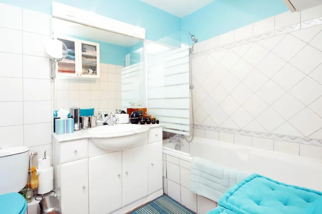 Exotic Loft In Montmartre + Terrace ! Париж